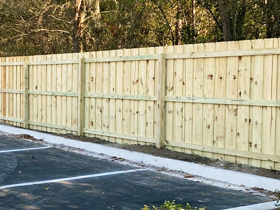 Fleming Island Florida commercial fencing contractor